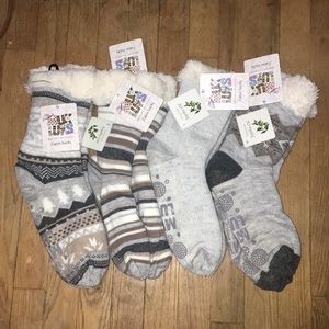 Muk Luks Cabin Sock Bundle